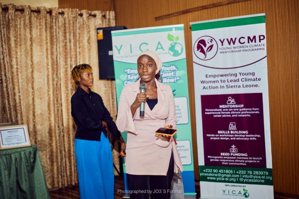Mentees presenting their mini community projects